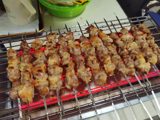 宜!为何河南春节吃牛肉比羊肉的多冰球突破平台揭秘：牛肉贵羊肉便(图2)