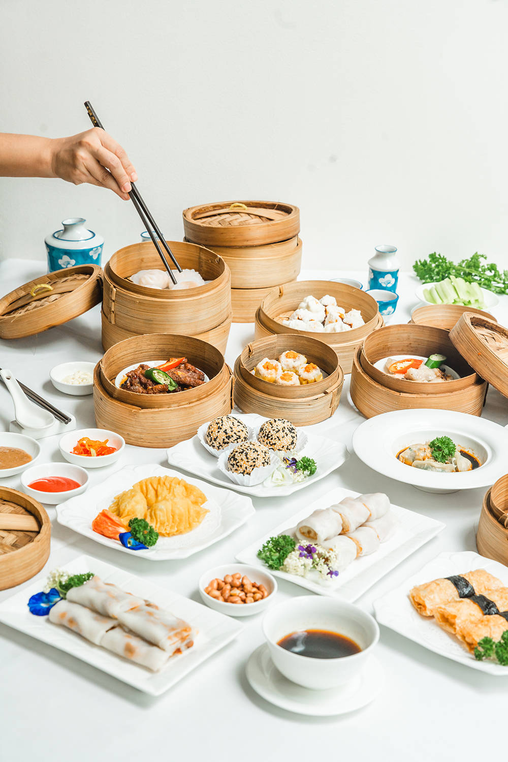 鲜餐厅盛大揭幕：开启中式餐饮艺术的全新篇章冰球突破豪华版app巴厘岛阿雅娜琉璃宫海(图4)