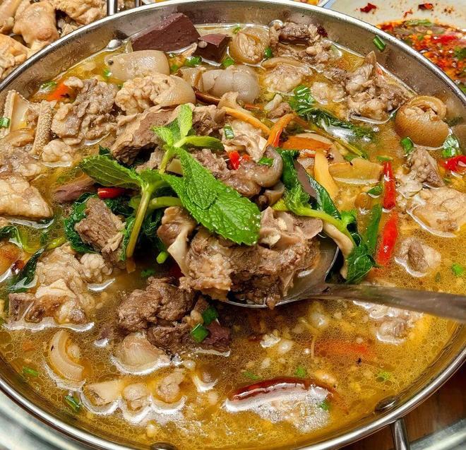 逛嵩阳菜市场菜兜很满心也很暖冰球突破正规网站自在嵩明丨逛(图1)